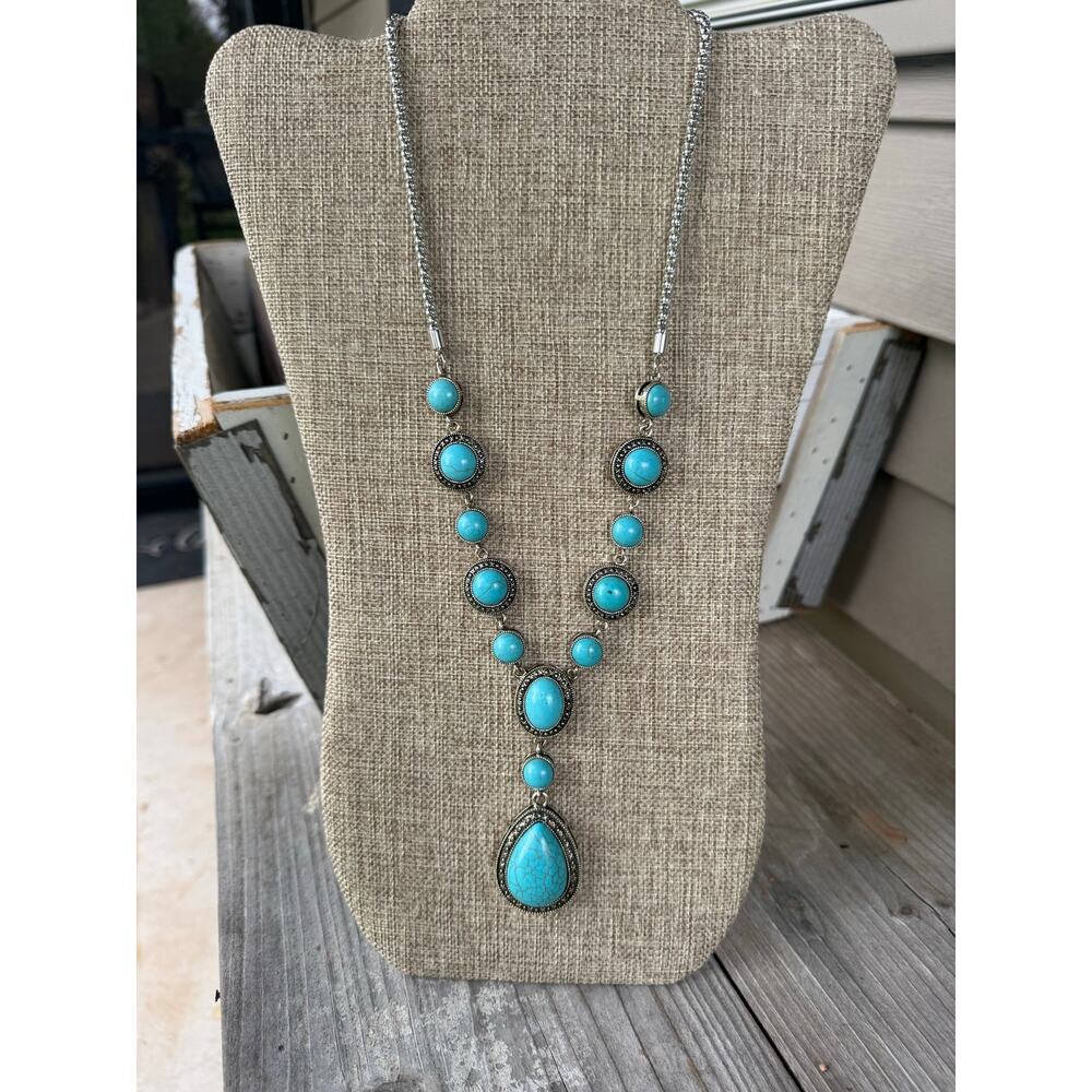 Hippie by JolliMolli Silver Tone Turquoise Teardrop Pendant Necklace